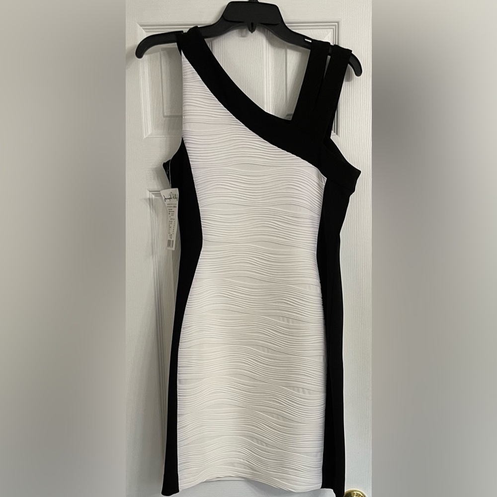 Joseph Ribkoff Asymmetrical Black and White Sleeveless Dress Size 10 - Picture 5 of 13